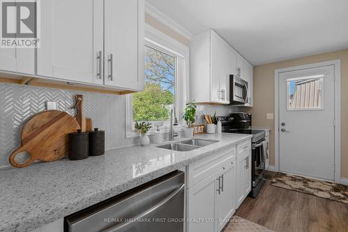 8 Kawartha Road, Clarington, ON - Indoor Photo Showing Kitchen With Double Sink
