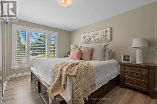 8 Kawartha Road, Clarington, ON - Indoor Photo Showing Bedroom