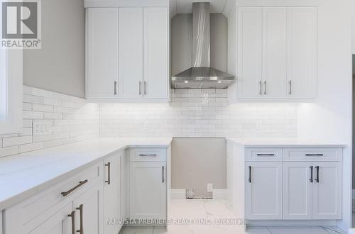 21 Greenbrier Ridge, Thames Centre (Dorchester), ON - Indoor Photo Showing Kitchen