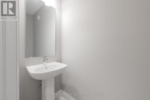 21 Greenbrier Ridge, Thames Centre (Dorchester), ON - Indoor Photo Showing Bathroom