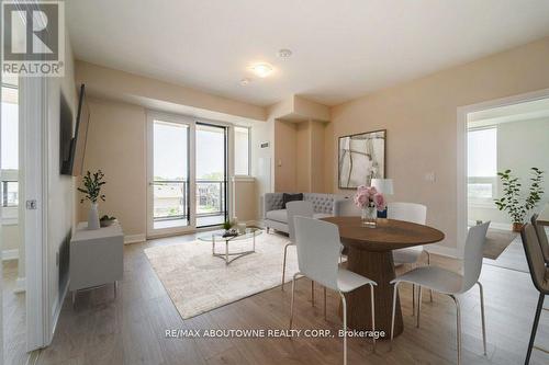 308 - 3200 William Coltson Avenue, Oakville, ON - Indoor Photo Showing Dining Room