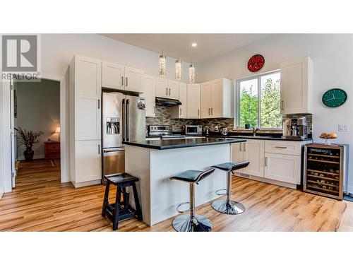 610 Muir Road, West Kelowna, BC - Indoor Photo Showing Kitchen With Stainless Steel Kitchen With Upgraded Kitchen