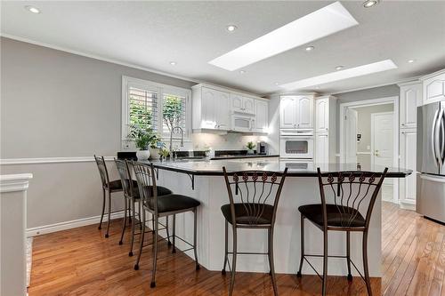 Lots of room for entertaining - 40 Dunrobin Drive, Caledonia, ON - Indoor