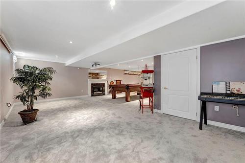 Large entertainment area or potential in-law suite - 40 Dunrobin Drive, Caledonia, ON - Indoor Photo Showing Other Room