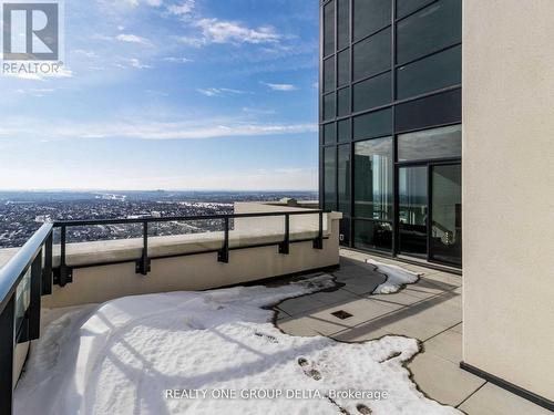 Gph2 - 4055 Parkside Village Drive N, Mississauga, ON - Outdoor With View