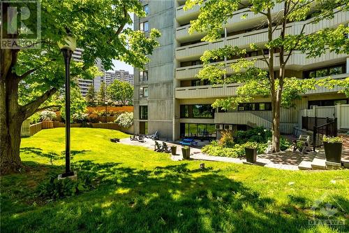 1081 Ambleside Drive Unit#803, Ottawa, ON - Outdoor