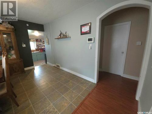 401 V Avenue S, Saskatoon, SK - Indoor Photo Showing Other Room