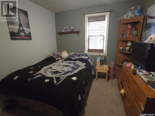 401 V Avenue S, Saskatoon, SK - Indoor Photo Showing Bedroom