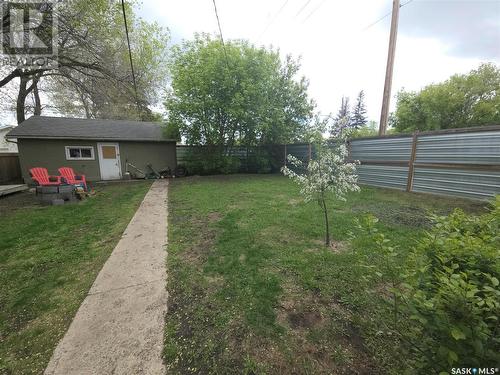 401 V Avenue S, Saskatoon, SK - Outdoor