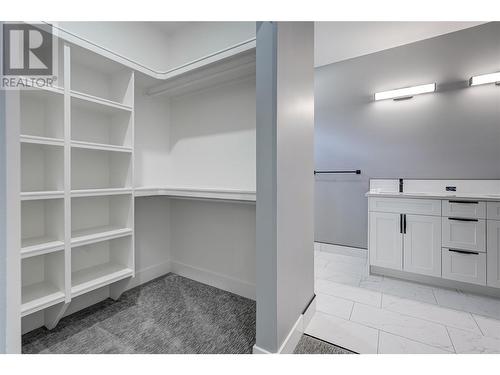 1250 Copper Road, Oliver, BC - Indoor With Storage