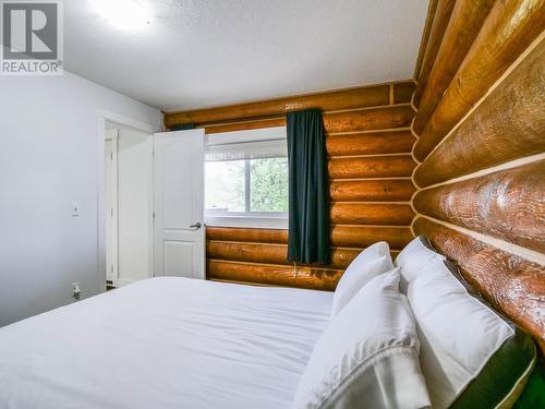 2188 West Fraser Road, Quesnel, BC - Indoor Photo Showing Bedroom