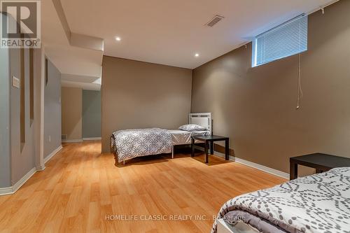 256 Johnson Street, Barrie, ON - Indoor Photo Showing Bedroom