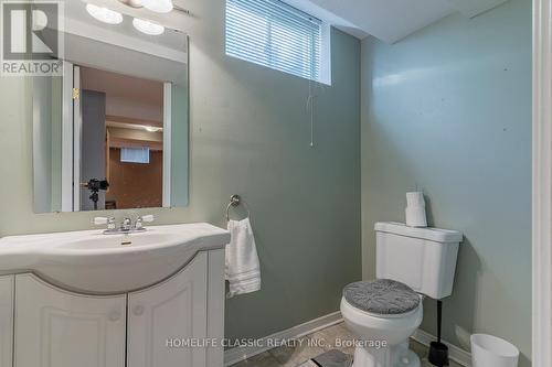 256 Johnson Street, Barrie, ON - Indoor Photo Showing Bathroom