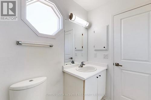 185 Cardinal Street W, Barrie, ON - Indoor Photo Showing Bathroom