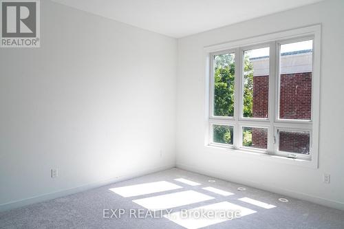 Th68 - 4005 Hickory Drive, Mississauga (Rathwood), ON - Indoor Photo Showing Other Room