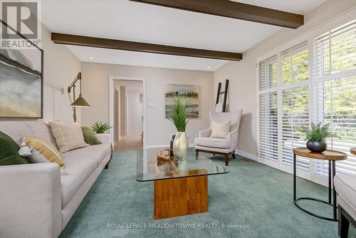 27 Lorne Scots Drive, Milton, ON - Indoor Photo Showing Living Room