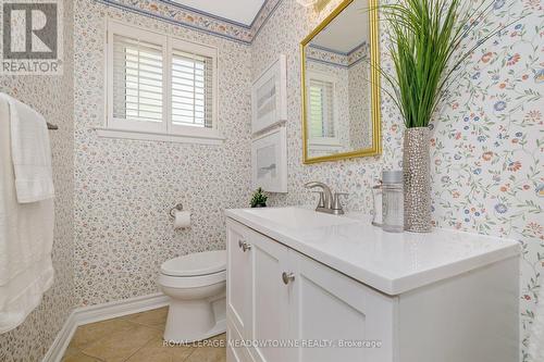 27 Lorne Scots Drive, Milton, ON - Indoor Photo Showing Bathroom