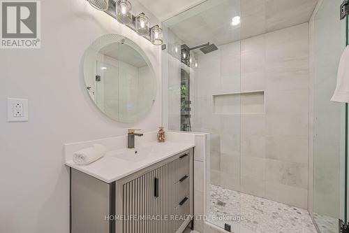 2054 Kawartha Crescent, Mississauga, ON - Indoor Photo Showing Bathroom