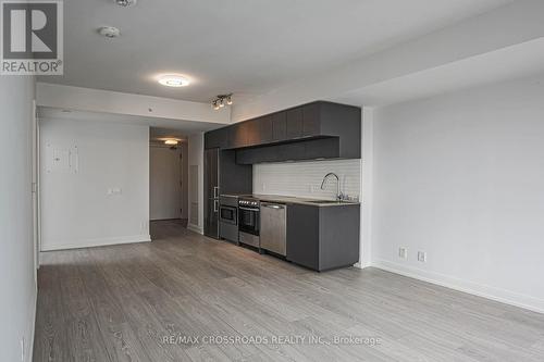 5303 - 181 Dundas Street E, Toronto, ON - Indoor Photo Showing Kitchen