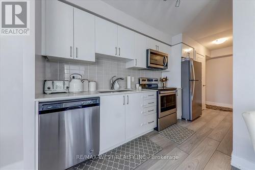 1102 - 1255 Bayly Street, Pickering, ON - Indoor Photo Showing Kitchen With Stainless Steel Kitchen