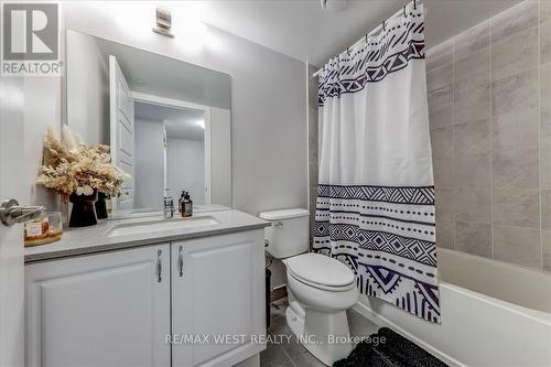 1102 - 1255 Bayly Street, Pickering, ON - Indoor Photo Showing Bathroom