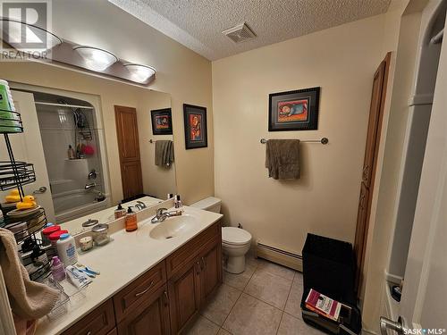 205 1St Street E, Carlyle, SK - Indoor Photo Showing Bathroom