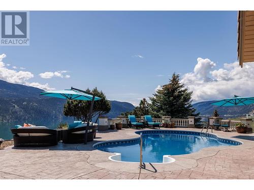 315 Kalamalka Lakeview Drive Unit# 1, Vernon, BC - Outdoor With In Ground Pool