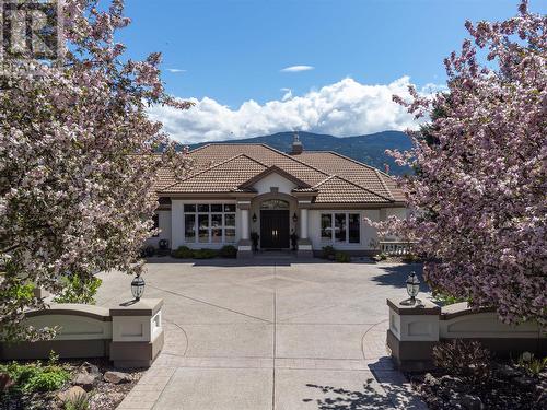 315 Kalamalka Lakeview Drive Unit# 1, Vernon, BC - Outdoor With Facade