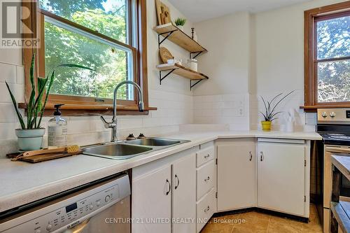 1217 Kenneth Avenue, Peterborough, ON - Indoor Photo Showing Kitchen With Double Sink