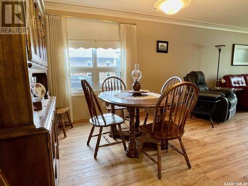 104 250 Athabasca Street E, Moose Jaw, SK - Indoor Photo Showing Dining Room