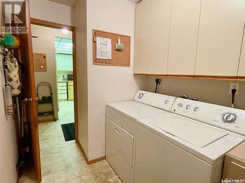 104 250 Athabasca Street E, Moose Jaw, SK - Indoor Photo Showing Laundry Room