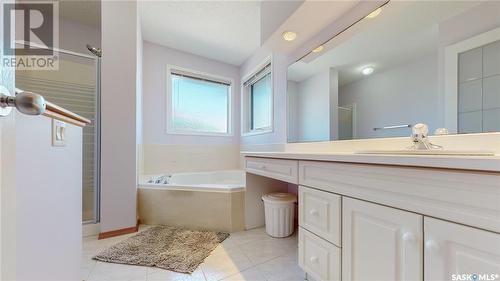 3566 Waddell Crescent E, Regina, SK - Indoor Photo Showing Bathroom