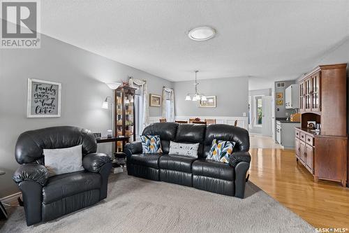 123 Wilkinson Crescent, Saskatoon, SK - Indoor Photo Showing Living Room