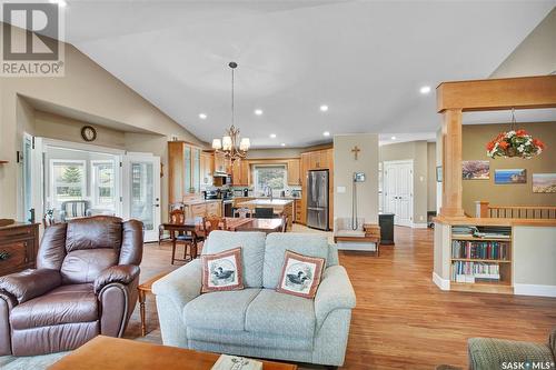 217 Poplar Street, Waldheim, SK - Indoor Photo Showing Living Room