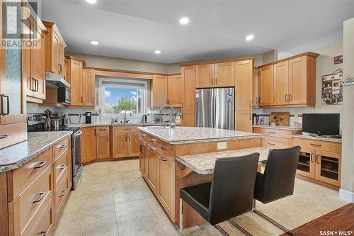 217 Poplar Street, Waldheim, SK - Indoor Photo Showing Kitchen With Double Sink