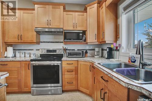 217 Poplar Street, Waldheim, SK - Indoor Photo Showing Kitchen With Double Sink