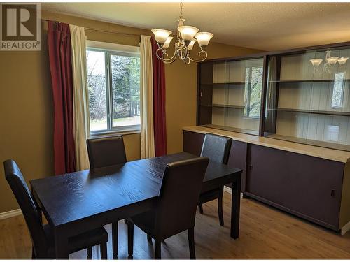 4714 Parker Court, 108 Mile Ranch, BC - Indoor Photo Showing Dining Room