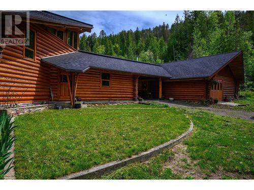 1415 Mallory Road, Enderby, BC - Outdoor With Exterior