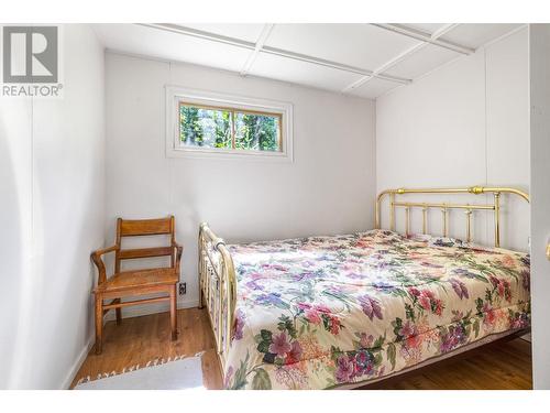 1415 Mallory Road, Enderby, BC - Indoor Photo Showing Bedroom