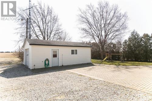 11568 Pinehurst Line, Chatham, ON - Outdoor