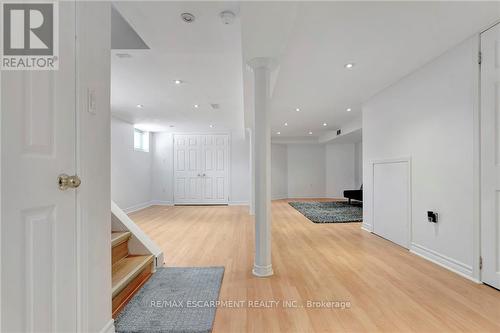 37 Isabel Avenue, Hamilton, ON - Indoor Photo Showing Other Room