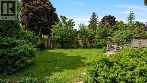 27 Grove Crescent, Brantford, ON - Outdoor