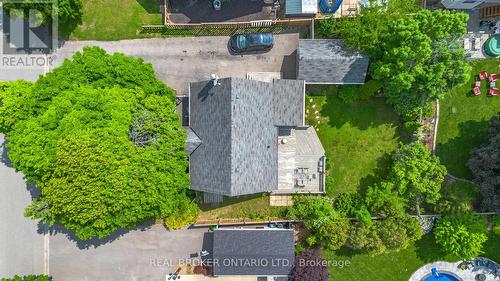 27 Grove Crescent, Brantford, ON - Outdoor