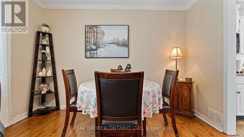 27 Grove Crescent, Brantford, ON - Indoor Photo Showing Dining Room