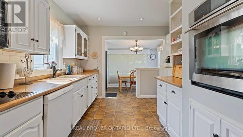 27 Grove Crescent, Brantford, ON - Indoor Photo Showing Kitchen