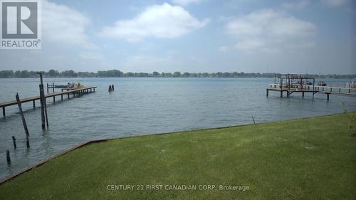 3877 St Clair Parkway, Lambton Shores, ON 