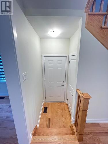 156 Lumb Drive, Cambridge, ON - Indoor Photo Showing Other Room