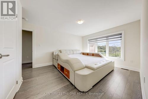188 Silk Twist Drive, East Gwillimbury, ON - Indoor Photo Showing Bedroom