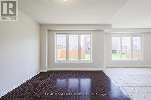 26 Mclean Avenue, Collingwood, ON - Indoor Photo Showing Other Room