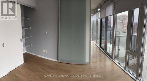 1905 - 75 St Nicholas Street, Toronto, ON - Indoor Photo Showing Other Room